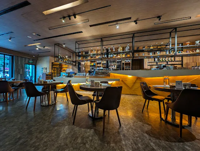 布納咖啡館 藝文館｜網美打卡餐廳｜親友聚餐｜下午茶｜包場｜餐酒｜包廂｜慶生