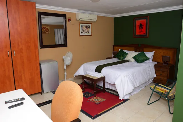 OBASI GREEN INN GUEST HOUSE
