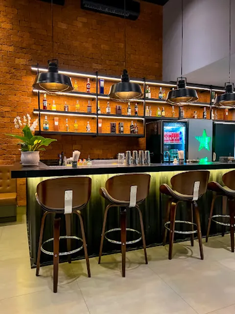 AllBlack - Burger & Beer