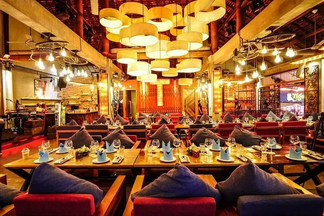 The Station B Pub Street