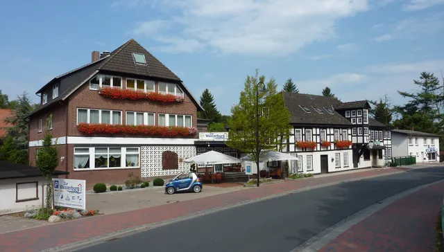 AKZENT Hotel Zur Wasserburg Hotel Garni - bed & breakfast