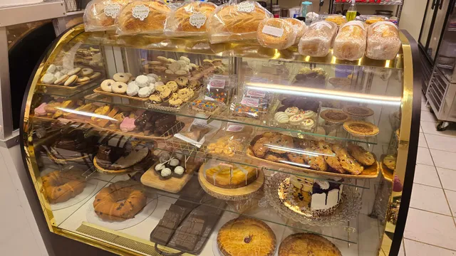 Huckleberry's Bakery by Willow Tree Linville N.C