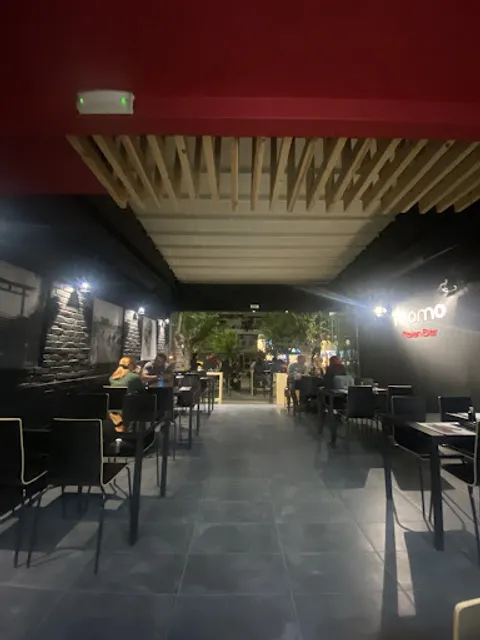 Momo Asian Bar (Argyroupoli)