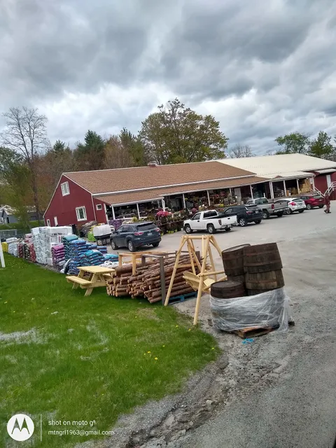 Henniker Farm & Country Store