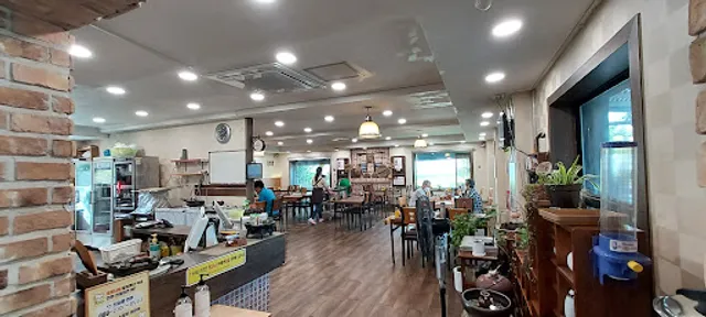 삼거리 면가 (구.삼교리동치미막국수)