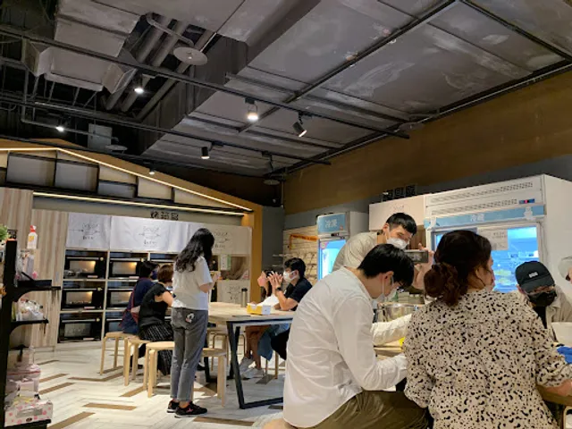 【烘焙DIY】Dough 動手玩-敦南店（提供機構、企業包場活動）macaron biscuit cake dessert DIY 甜點 蛋糕 馬卡龍 餅乾 DIY