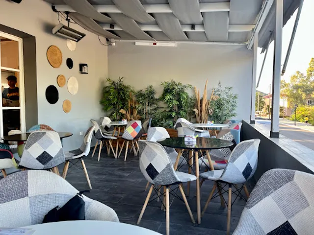 Vitosquared Café-Snacks-Bakery