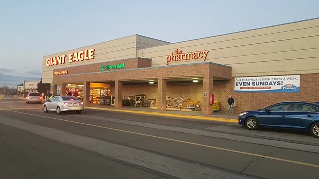 Giant Eagle Supermarket