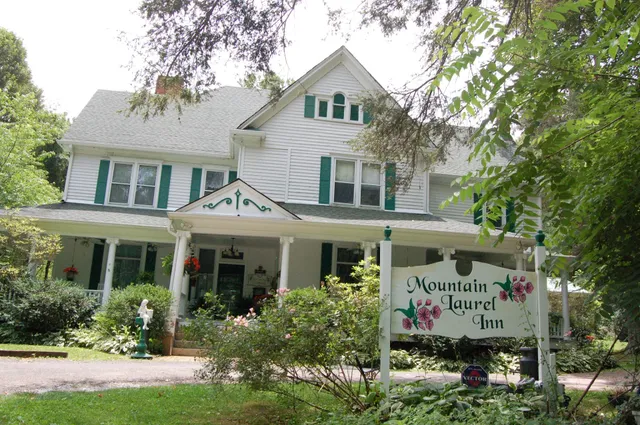 Mountain Laurel Inn