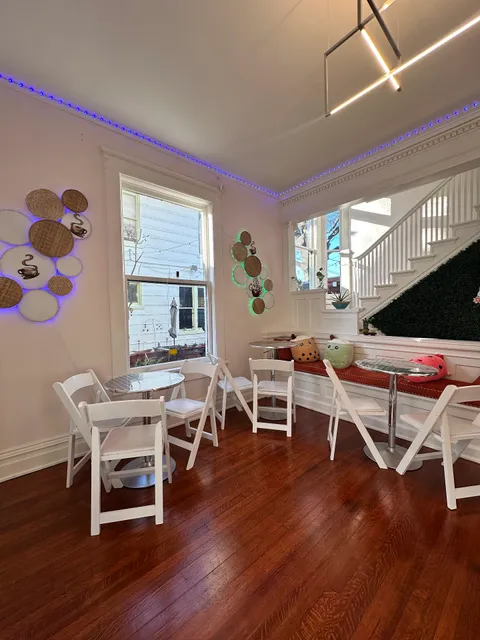 Pearl's Tea & Coffee House