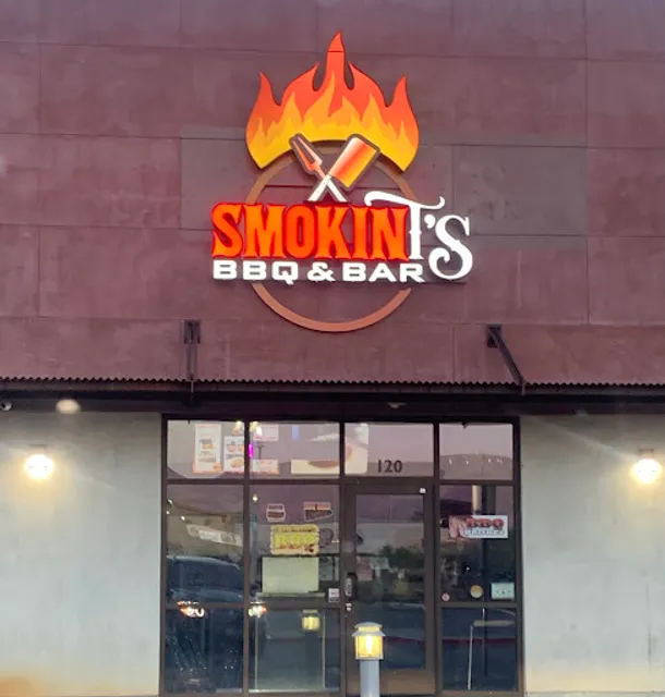 SmokinT's BBQ & Bar