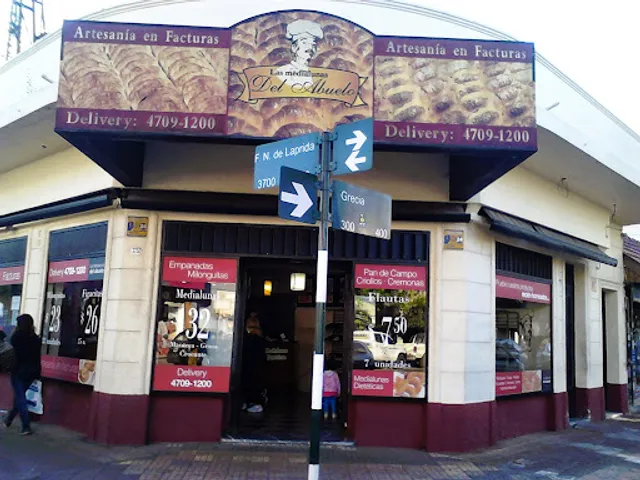 Las Medialunas del Abuelo villa martelli