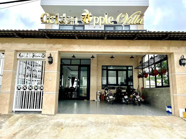 Golden Apple Villa