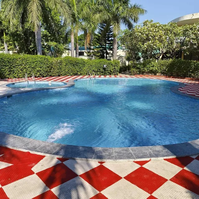 Royals Moonlight Corbett