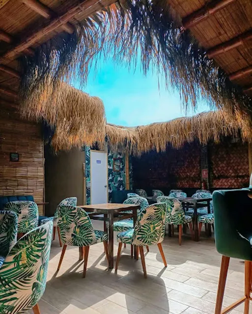 Curayacu Tiki Bar - Punta Hermosa