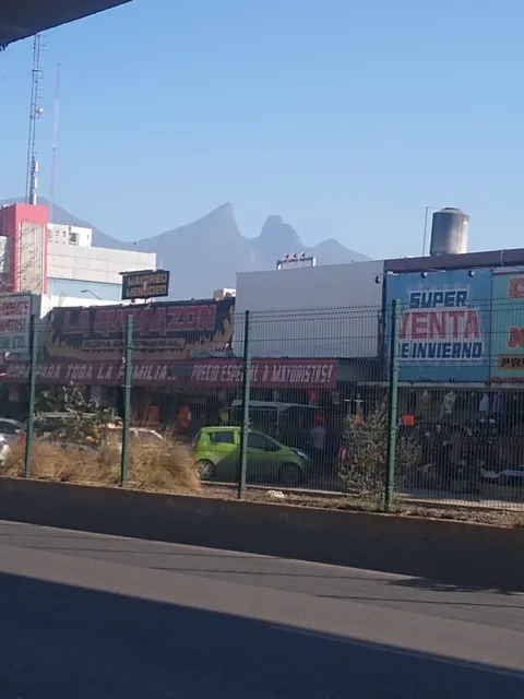 La Quemazon clothing shop