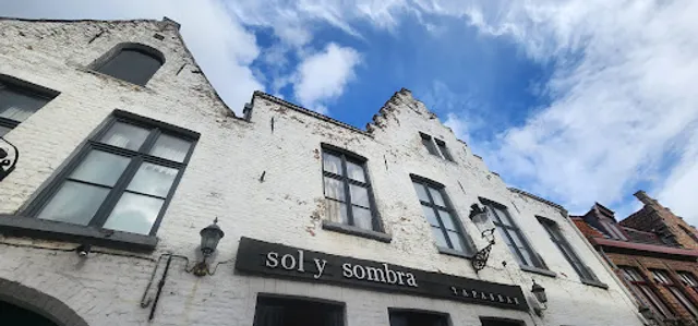 SOL Y SOMBRA Bar Restaurant Tapas