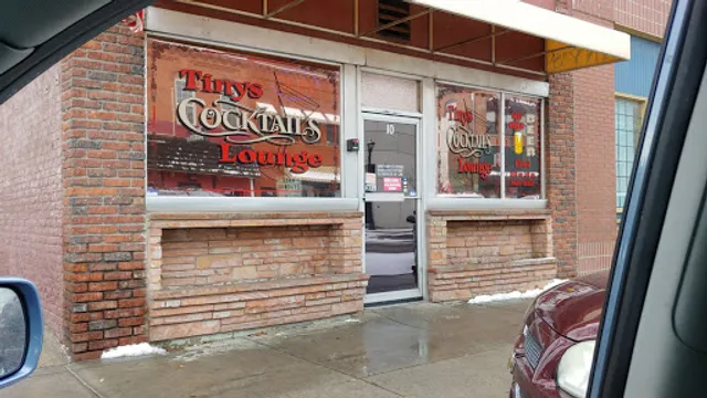Tiny's Cocktail Lounge
