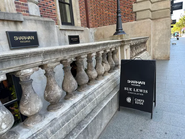 Sue Lewis Chocolatier