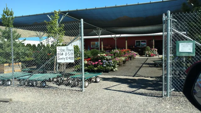Patt's Garden Center