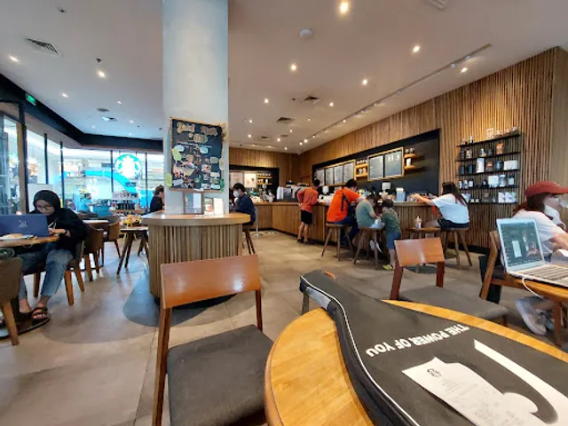 Starbucks Plaza Ambarrukmo