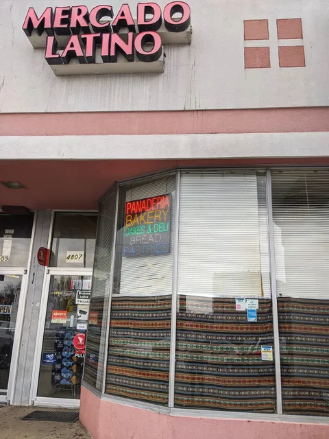 Arlington Mercado Latino & Bakery