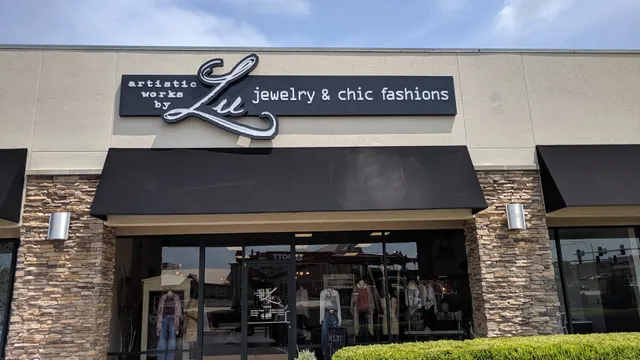 Artistic Works By Lu - Boutiques clothing and handmade jewelry in Springfield, MO