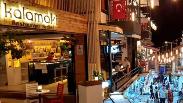 Kalamaki Restaurant & Bar