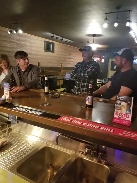 County Line Pizza & Pub