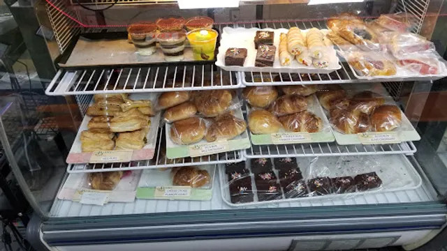 Sripat Bakers(Previous Hotbreads at this location)