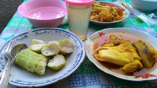 Lontong Kikil Bu Sugeng