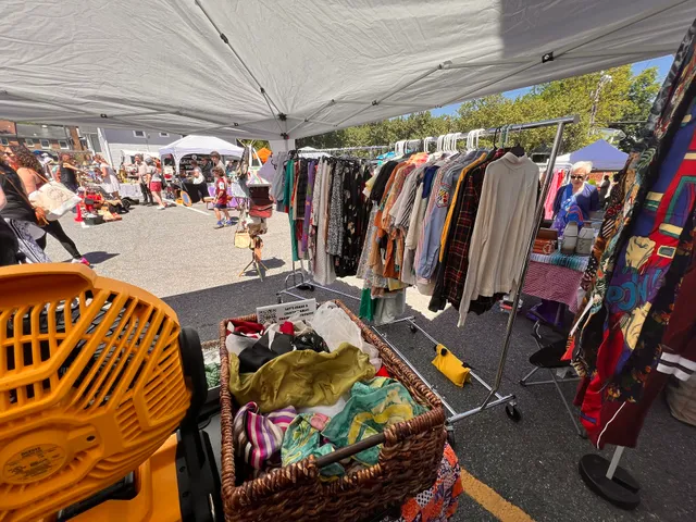 Del Ray Vintage & Flea Market