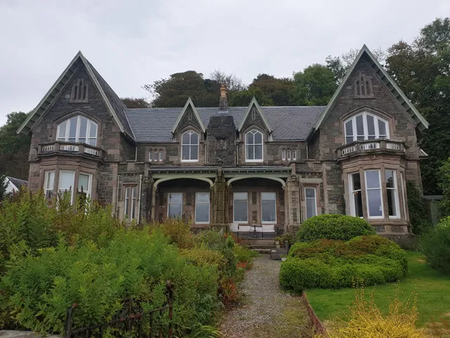 Cragowlet House East