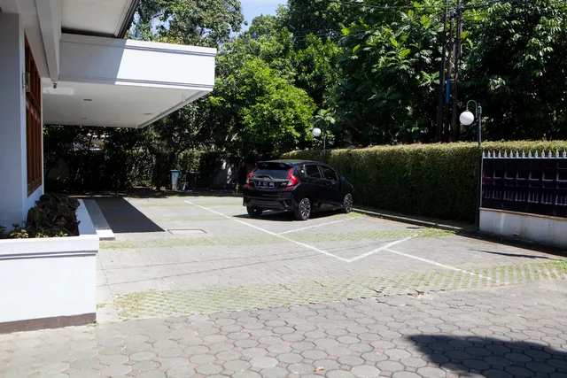 RedDoorz near Gedung Sate