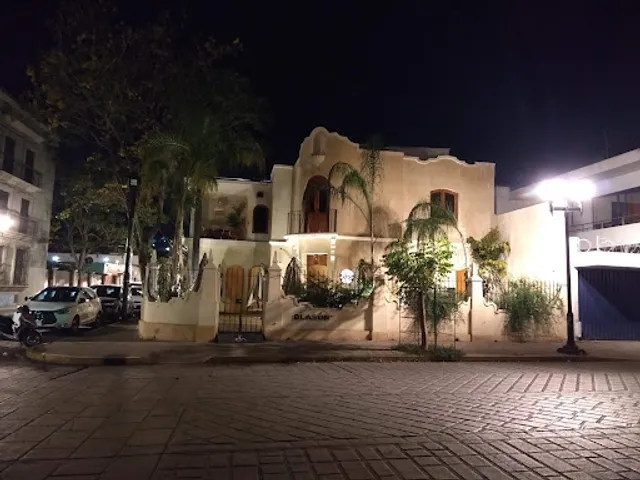 Casa Blasón