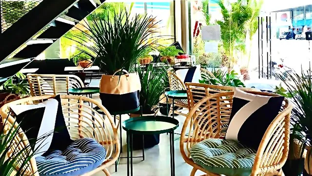 Nifayyi Warung & Kafe