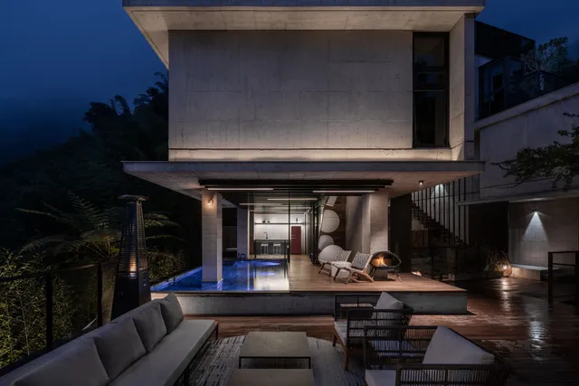 Deer Chaser 溪頭遊獵羊灣