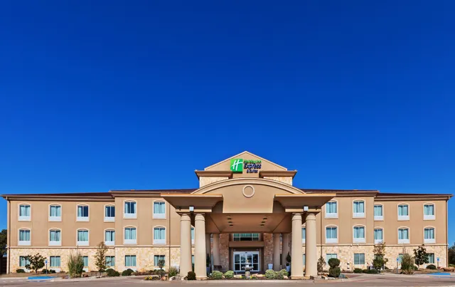 Holiday Inn Express & Suites Glen Rose by IHG