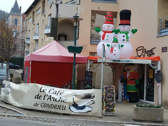 Le CAFE de l'ARCHE de Condrieu