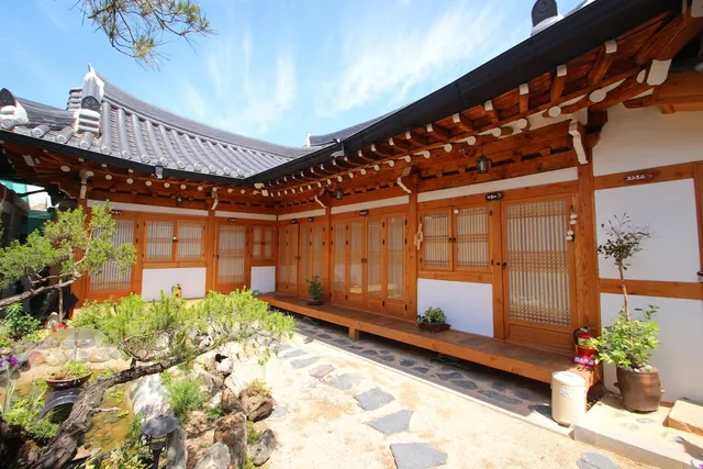 Happiness Full Hanok GuestHouse