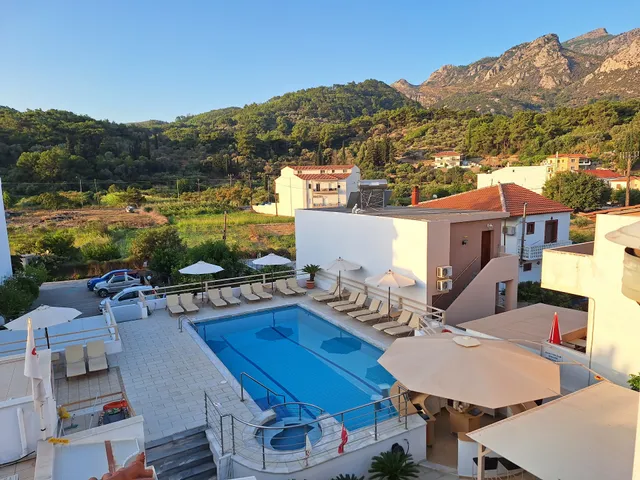 Blue Sea Rooms & Studios