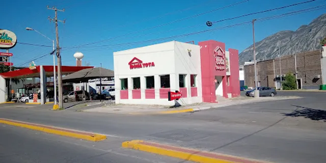 Doña Tota HEB Santa Catarina