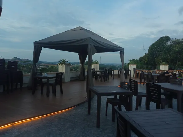 BUNGAS CAFE AND RESTO