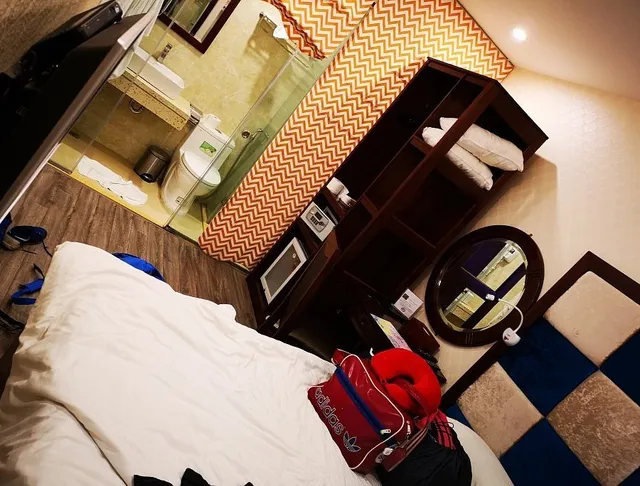 Olympus Old Quarter Hotel