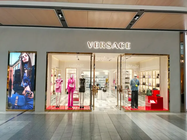 VERSACE