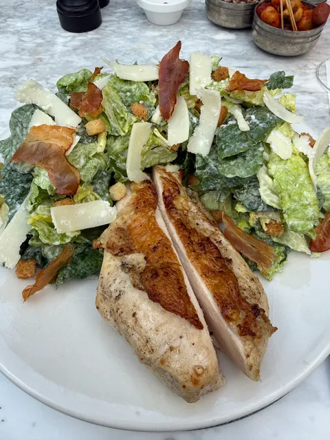 Le Pavillon de la Piscine