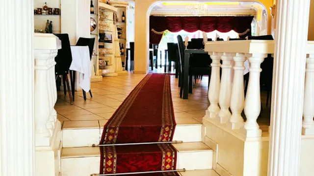 Le Palais Dervich SARL