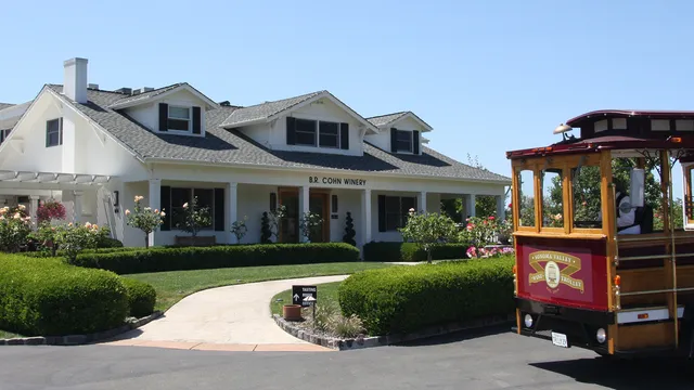 Sonoma Valley Wine Trolley