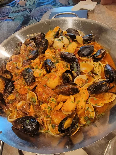 Golden Pyramid Restaurant