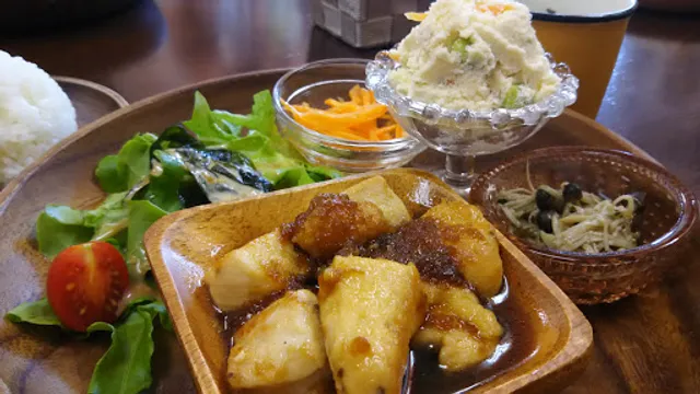 雑貨屋シャムス